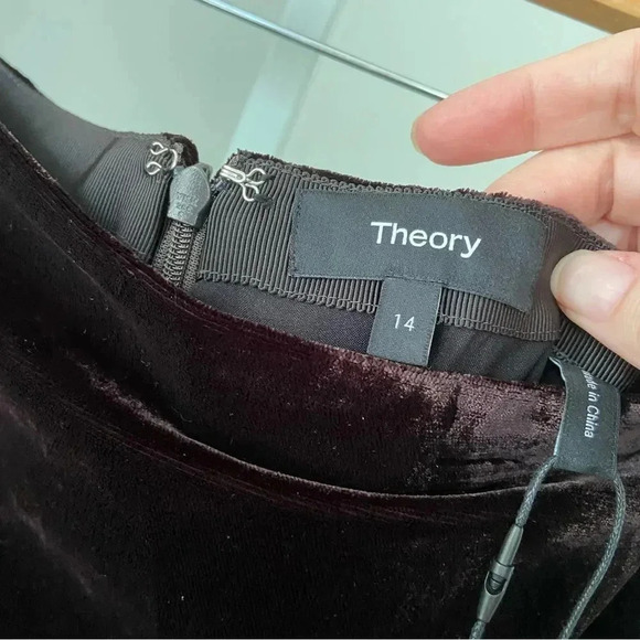 NWT Theory High Waist Side Slit Drape Velvet Skirt size 14 - Picture 7 of 7